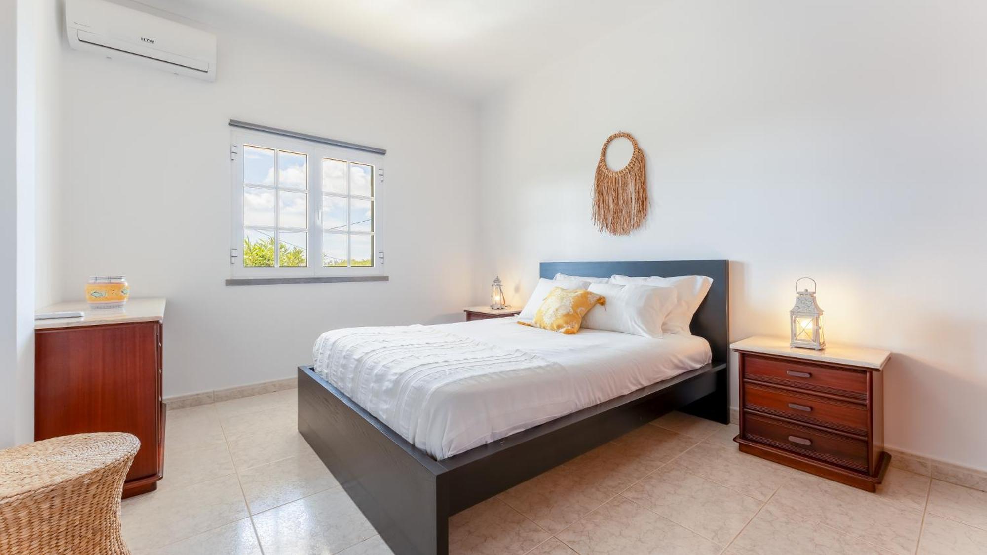 Sunny & Calm 4 Bdr House W/ Pool By Lovelystay Santo Estevao  Extérieur photo