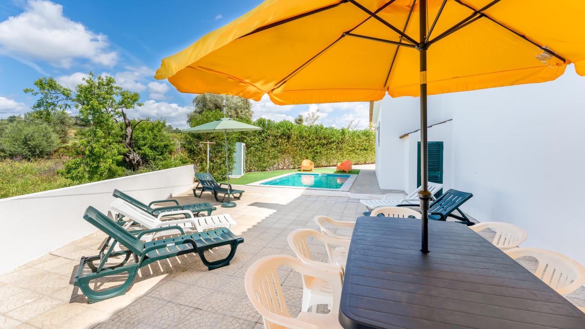 Sunny & Calm 4 Bdr House W/ Pool By Lovelystay Santo Estevao  Extérieur photo