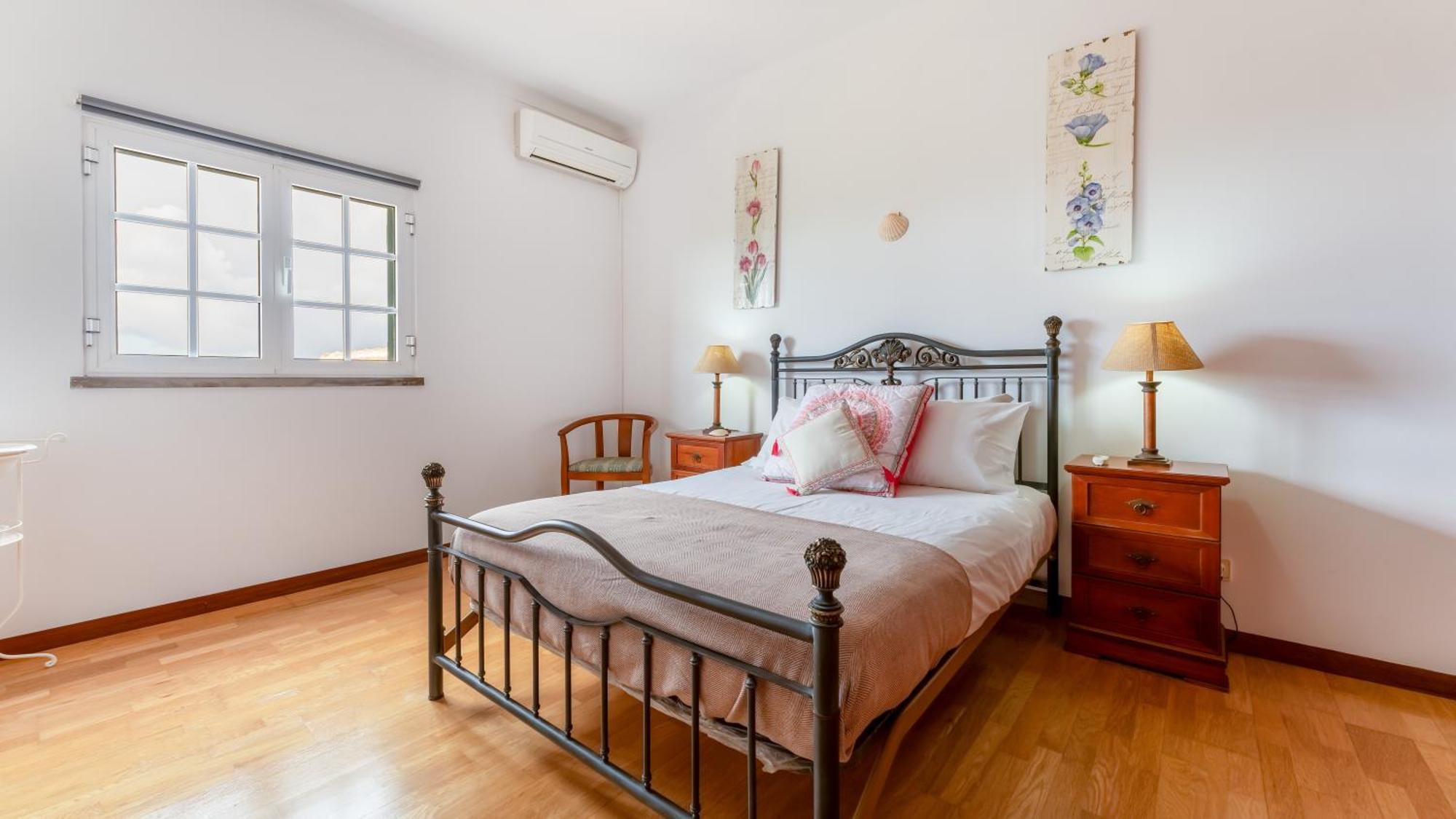 Sunny & Calm 4 Bdr House W/ Pool By Lovelystay Santo Estevao  Extérieur photo