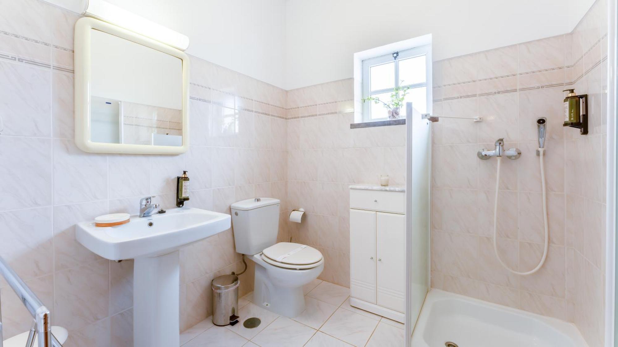 Sunny & Calm 4 Bdr House W/ Pool By Lovelystay Santo Estevao  Extérieur photo